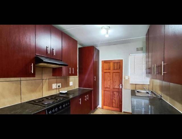 3 BEDROOM APARTMENT FOR SALE IN ALBERTSDAL